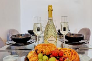 CLARK PROPERTY ESTATES - Spacious Home by the Sea - Long Stays Welcome Enq! - 4