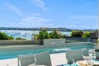 Azure Edge - Auckland Holiday Home - 0