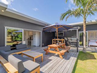 Summer Palms - Tairua Holiday Home - 8