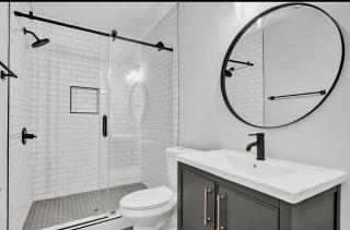 Modern farmhouse in the city - Atlanta - 3