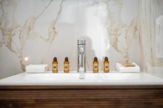 Le COQ Bleu d'Azur - Piscine - Parking! - 5