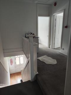 Victorian House with 4 Bedrooms 9 Beds 13 Guests 2 Bathrooms Parking - 9