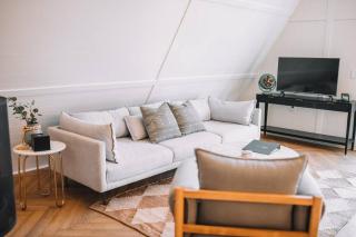 Secluded A-Frame Hocking Hills Hot Tub Fire Pit - 1