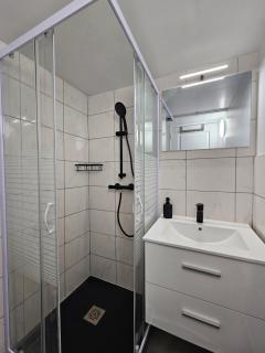 Studio confort Centre Annemasse Direct Genève - 2