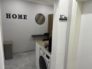 Stylish Home Theater Apartment 1 - 1