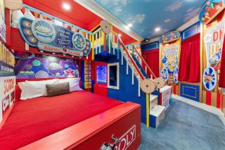 Luxurious 9 Bedroom Oasis at Reunion Resort - 6