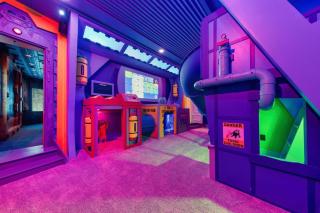 Luxurious 9 Bedroom Oasis at Reunion Resort - 1