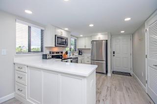 Serene 2BR Sanibel condo with beach views 4A2 - 4