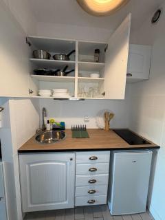 Studio ensoleillé près du port et des plages - 1