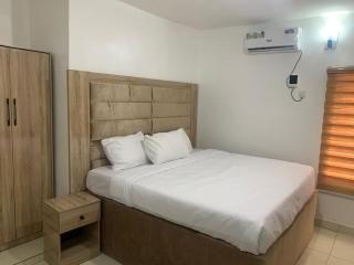 Rosecourt Hotel & Suites - 9