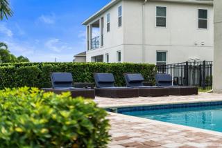 Homely 9 Bdrm Villa with Games Room at Encore - 3