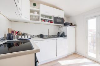 Charming 2-Bedroom with Sea View 150m from Monaco - 7