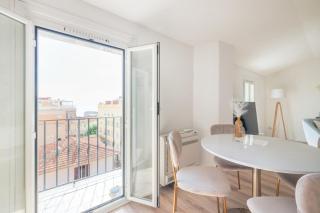 Charming 2-Bedroom with Sea View 150m from Monaco - 4