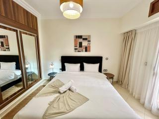 Modern Beachside Condo - Walk to shore - Tanger - 9