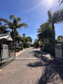 Good Shores - Beachside Home with Pool - 7