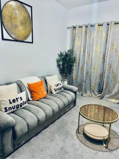 1 BR Ground Floor Apt-Garden Access in Strood F2 - 1