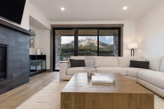 Big Sky Base Camp Fireplace Views & Hot Tub - 3