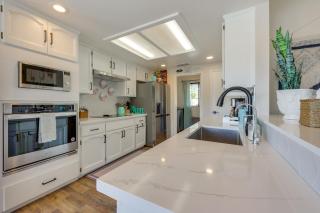 Scenic Yosemite Lakes Escape with Community Perks! - 2