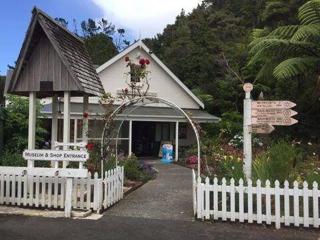 Modern, Light & Warm Central Warkworth - 9