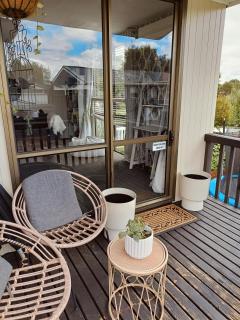 Modern, Light & Warm Central Warkworth - 2