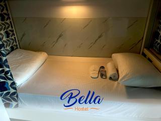 Bella INN - Mixed M & F - 8