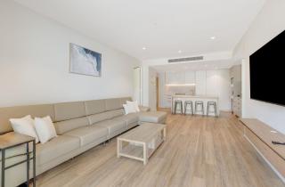 Miles at Kirra Point 302 - 5