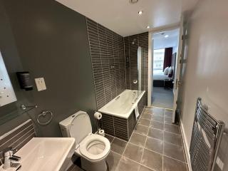 Liverpool Hatton Garden Apartments - WiFi & Secure Parking - 2