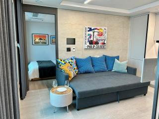 Ocean Front Apartment - 5