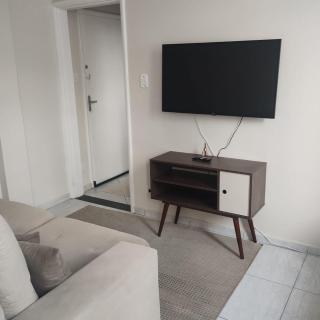 Apto a 100 mts da praia no Canto do forte com 1 vaga - 6