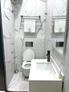 Cozy 1-bedroom Apartment , East Legon- 10 Minutes to Kotoka Intl Airport - 7