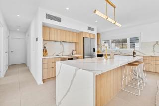 Luxe at Alex - Your Coastal Retreat Awaits - 4