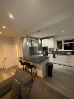 5 bedroom house in Pettswood - 7