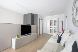 Palazzo Verdi - Seafront Luxe Retreat - 7