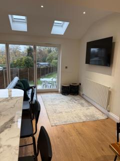 5 bedroom house in Orpington bromley - 8