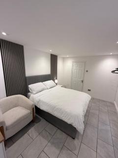 Studio One - Luxe CityStays - 9