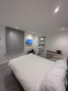 Studio One - Luxe CityStays - 6