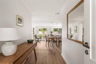 Bayside - Serene Haven near the Town Centre and Beach - 2