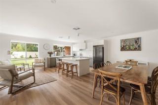 Bayside - Serene Haven near the Town Centre and Beach - 1