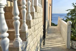 Family-friendly apartments with swimming pool Dramalj, Crikvenica - 5594 - 1