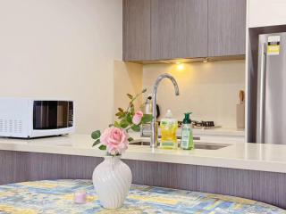 Prime Olympic Park Stay Steps from Accor Stadium - 2