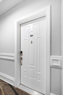 Sleek NoLibs 1BR - Pool & Gym - 2