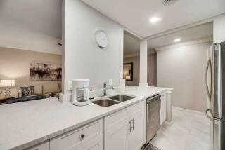 Lux 2BD Skyline view G Prairie GP46A - 5