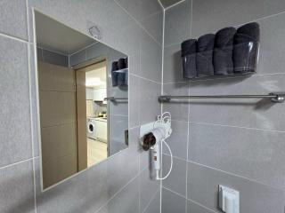 New Open SALE#5 Min walk from konkuk Uni Stn#Taste street#Food & night spot#Lotte Mall #Common Ground#Ttukseom Hangang park#Seongsu - 1