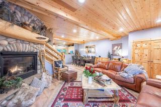 Timberwolf Canyons Village 3BR sleeps 6 hot tub - 4