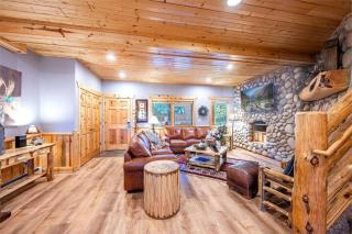 Timberwolf Canyons Village 3BR sleeps 6 hot tub - 2