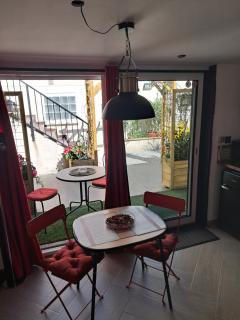 Le Petit Parisien- Bienvenue - Netflix - Terrasse - Parking - Porte de Paris - Climatisation - Guide visite à Paris OFFERT - Pantin - 2