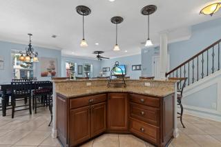 Champagne and Roses - 1