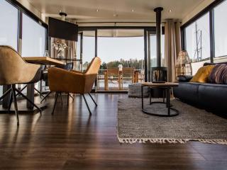 Spacious HouseBoat in Peenemünde - 3