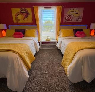 Casa Amor Texas A Vibrant Villa near BS&W with King Bed - 9