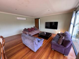 Jupiter 152 - Venus Bay - 5